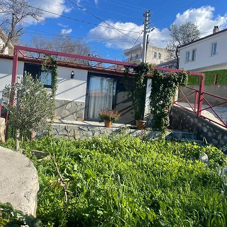 بيت للعطل Soeguet Osman Koey Evi Taslica